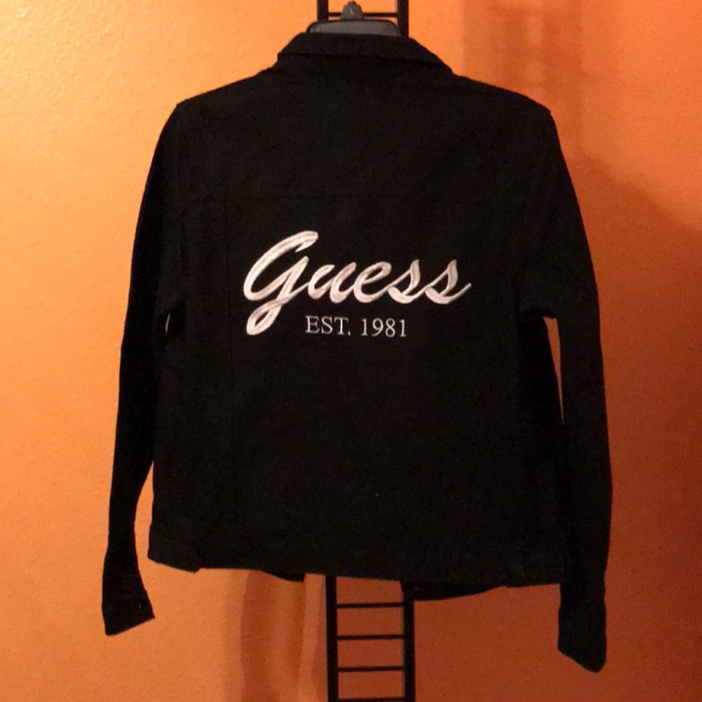 SOLD🛑SOLD🛑Black Guess Logo Jacket